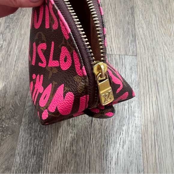 Louis Vuitton Stephen Sprouse graffiti  make up bag - Picture 3 of 11